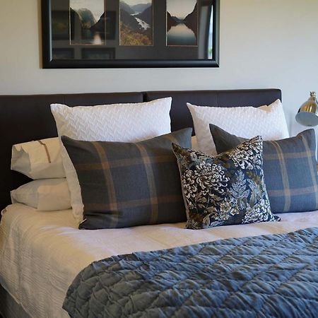 Mt Rosa Lodge Boutique Vineyard Accommodation Уанака Екстериор снимка