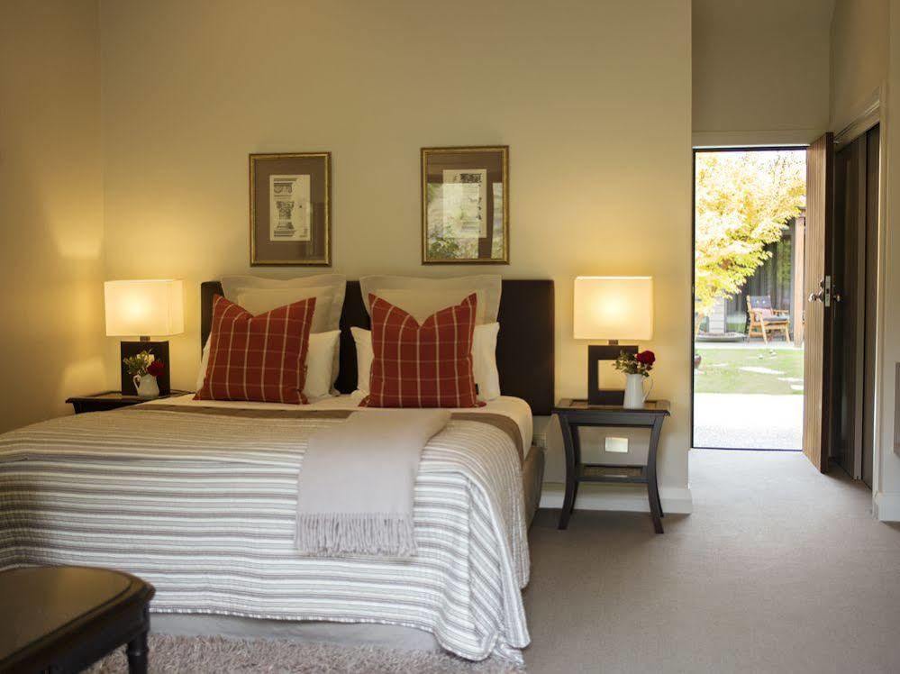 Mt Rosa Lodge Boutique Vineyard Accommodation Уанака Екстериор снимка