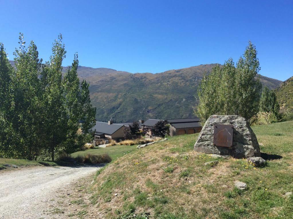 Mt Rosa Lodge Boutique Vineyard Accommodation Уанака Екстериор снимка